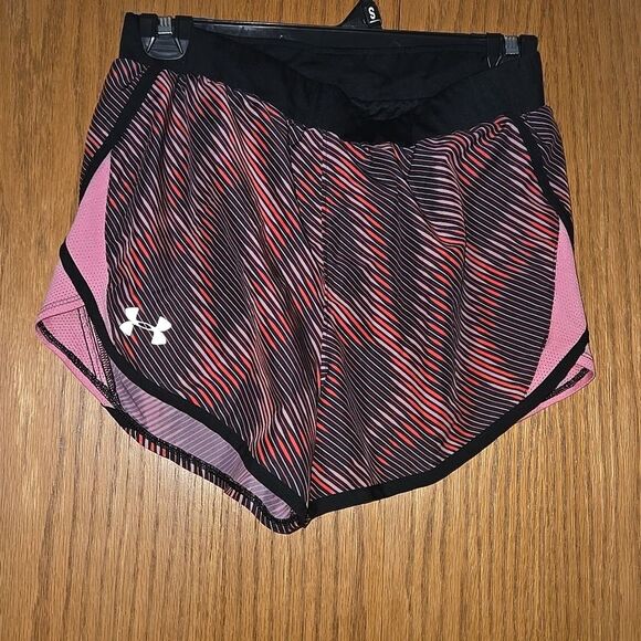 Under Armour Black Red Pink Athletic Shorts Small Womens Stripe Pattern Heatgear - Picture 2 of 13